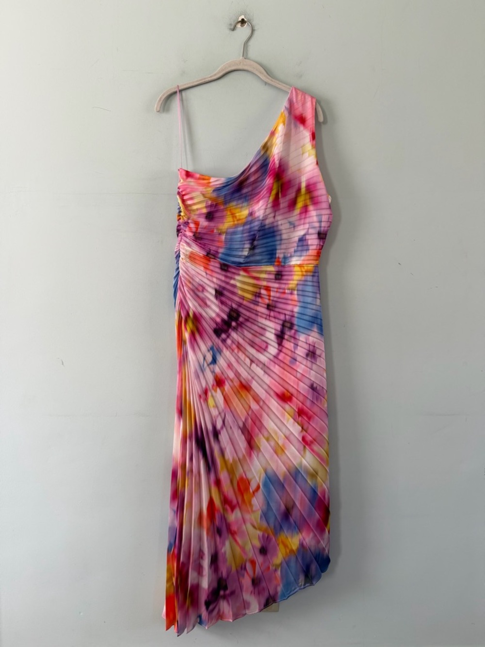 NWT Belle Badgley Mischka Kelsey Pleated Pink Multi Asymmetric Midi Dress - Picture 2 of 6